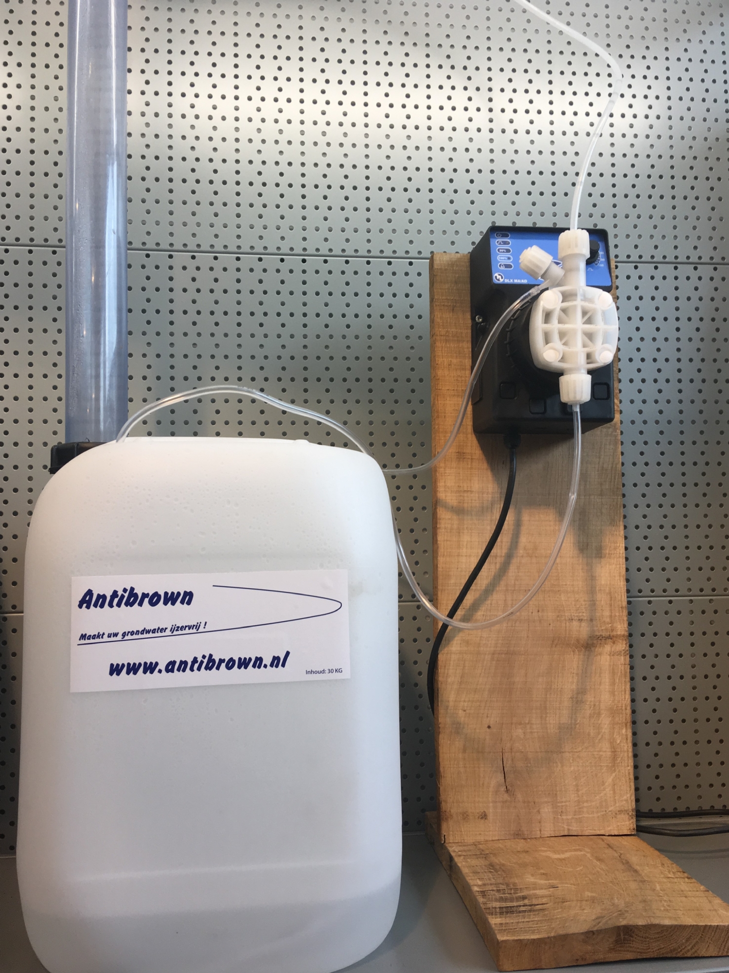 Antibrown Montage - ximg_1817